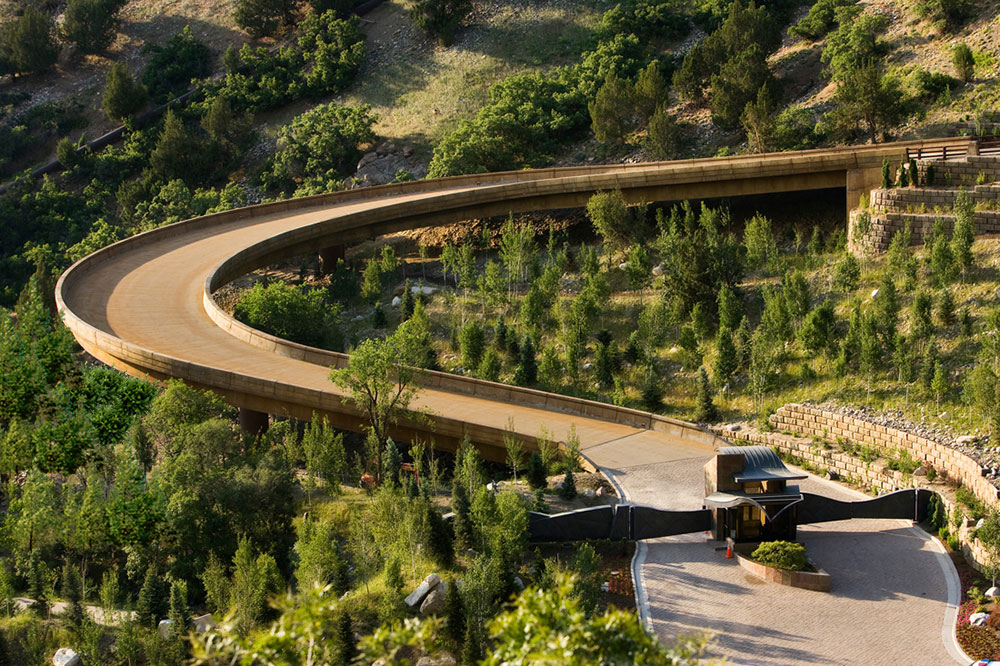 Tavaci Entrance Drive from Gatehouse